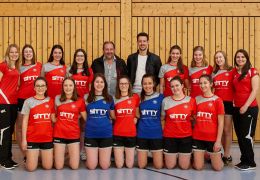 Aufnahme mit Korbballsponsor Sitty