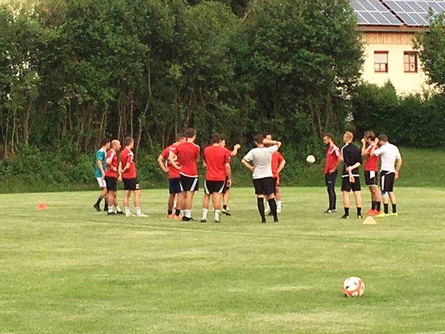 Nachrichten vom Fußball Was gibt es Neues? SVO Fußball Fanartikel blau Test | Preisvergleich Juli 2019